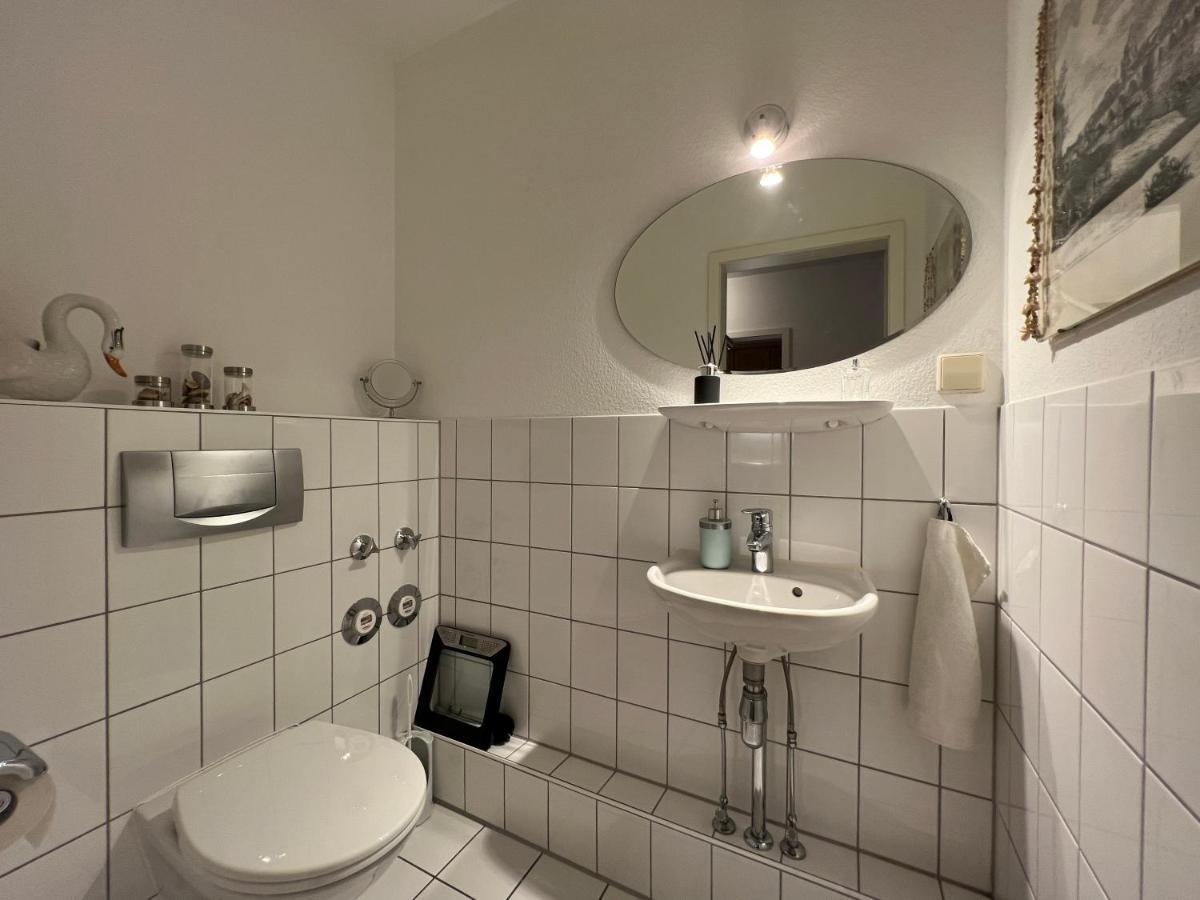 Maisonette Penthouse Fuer 8 Personen By Rabe - Free Netflix & Kostenloser Parkplatz & Grosse Terrasse Karlsruhe Eksteriør billede